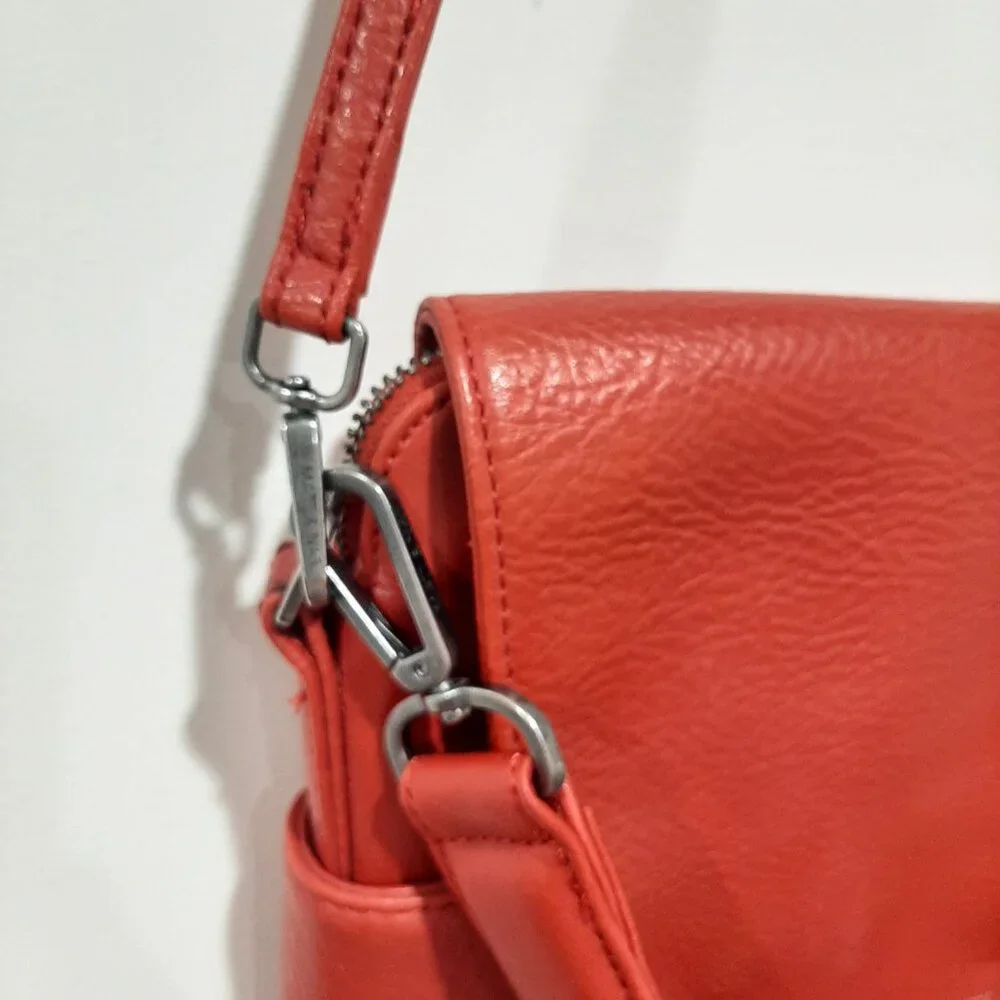 Matt & Natt vegan leather minimalist statement satchel bag - Picture 4 of 16